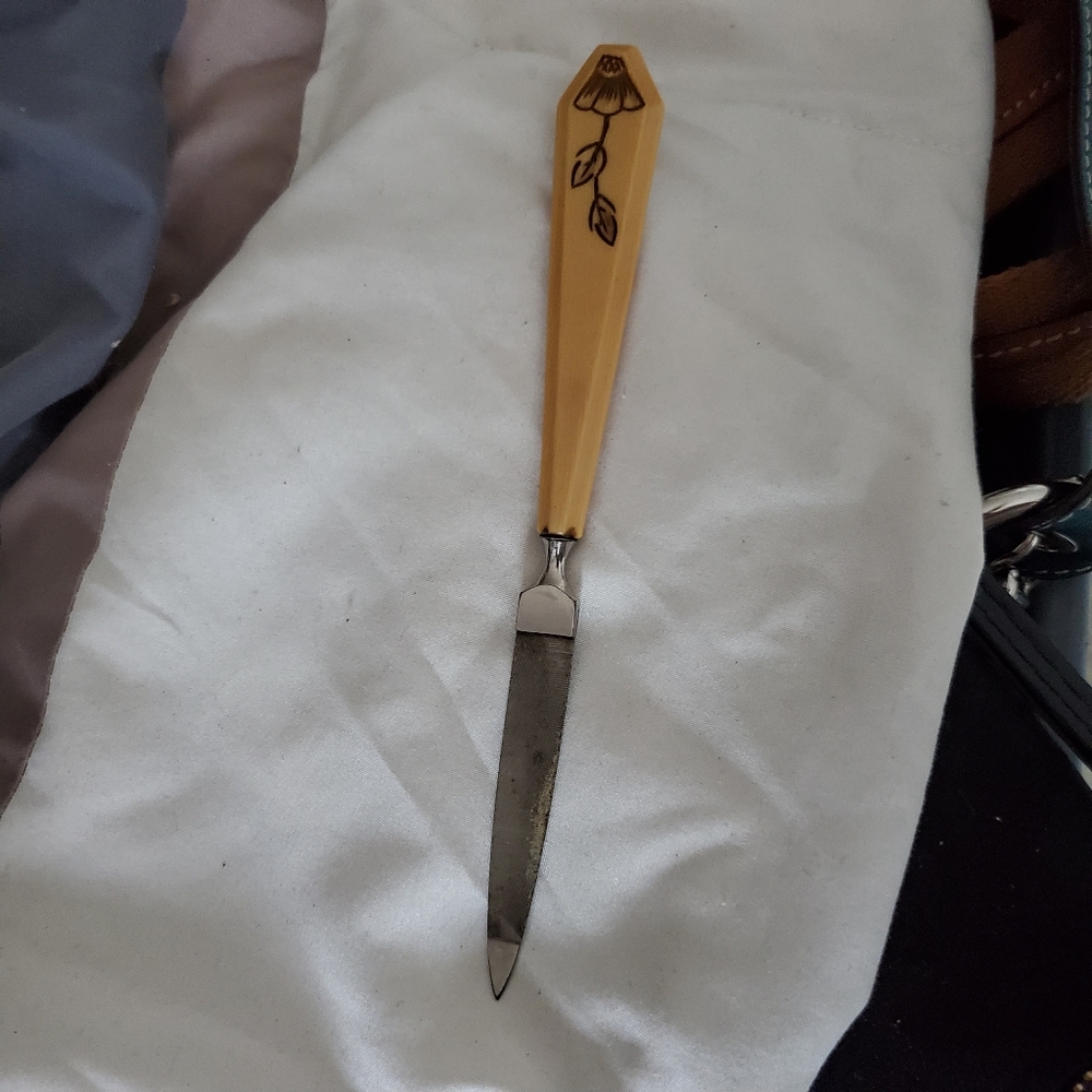Vintage Bakelite Nailfile